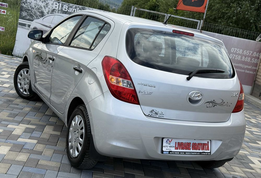 HYUNDAI i20 2009 — imagine 5