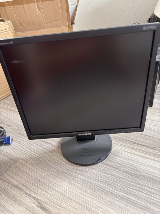 Экран, монитор Samsung