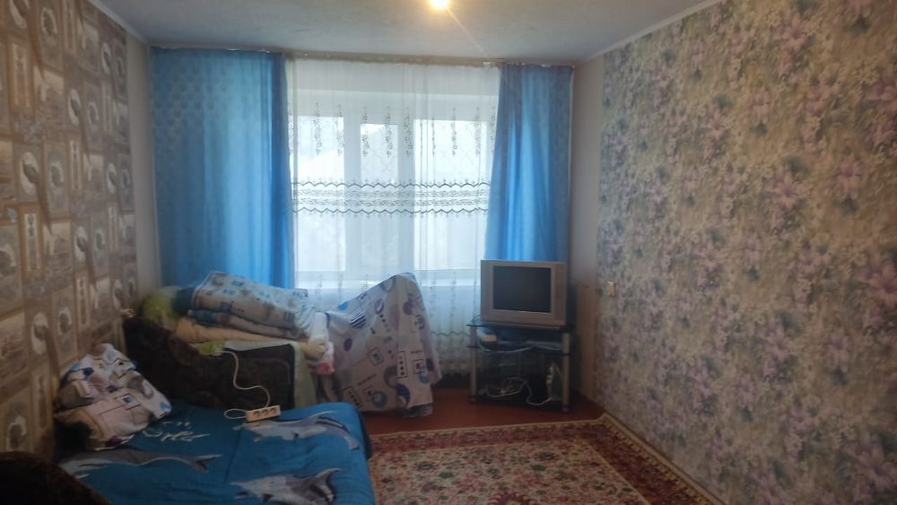 Продам двух комнатную квартиру