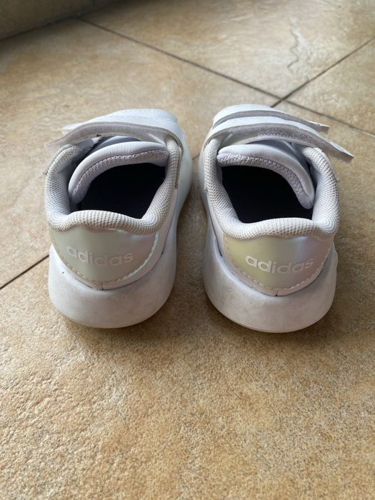 Маратонки Adidas