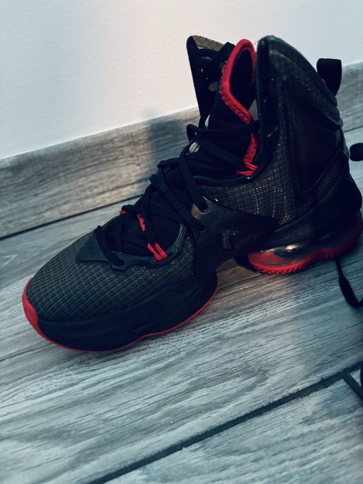 Lebron nike marimea 38