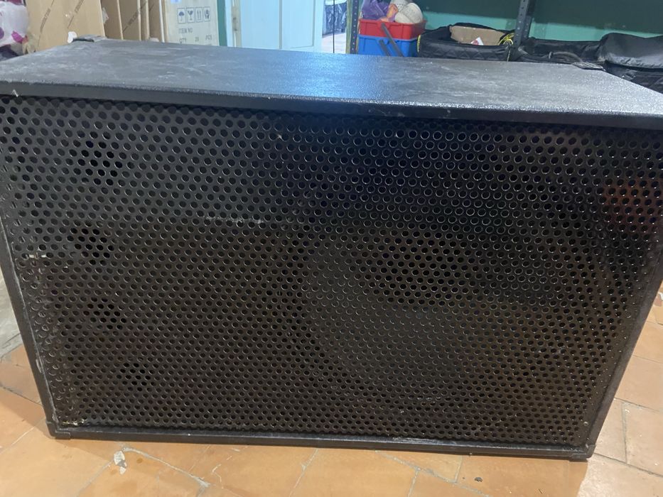 Продам саб  в рабочем состоянии.