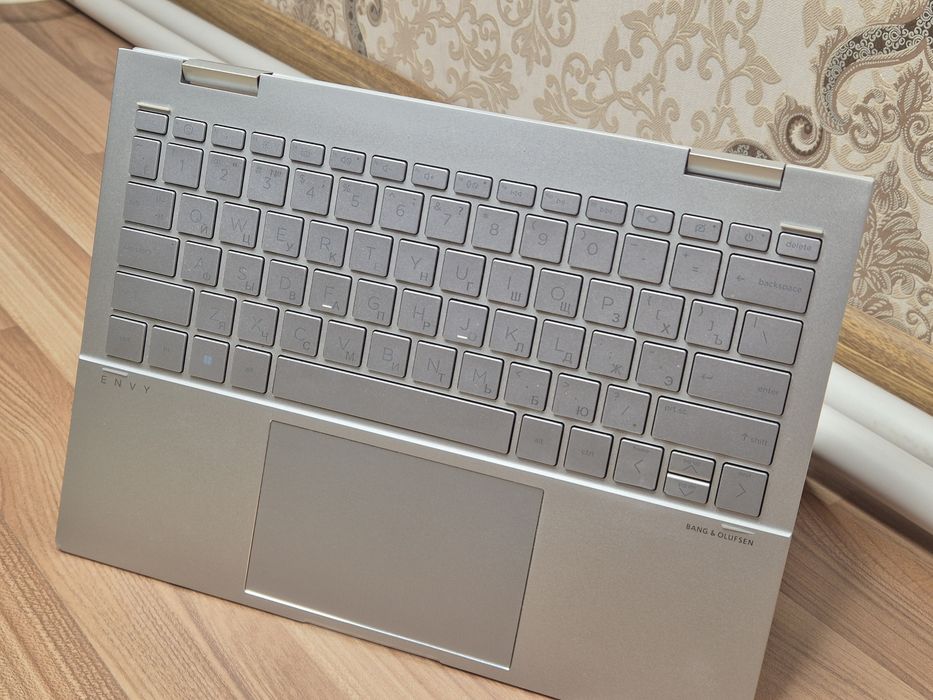 Сенсорный ультрабук HP ENVY Laptop 14 intel Core i7го пок. 8/512 x360