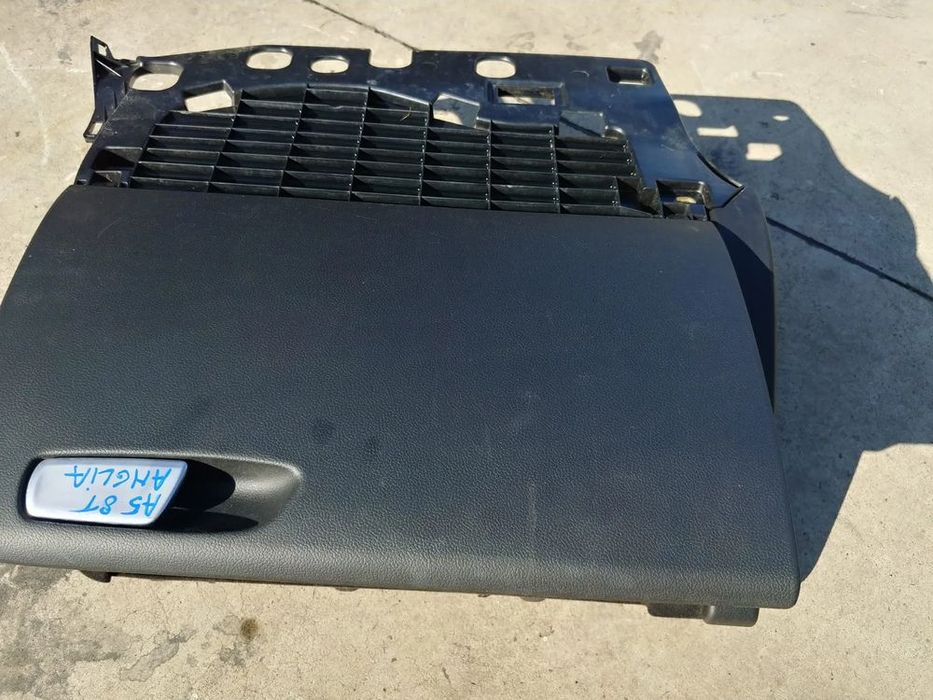 torpedou audi a5 8t Anglia 8k2857035
