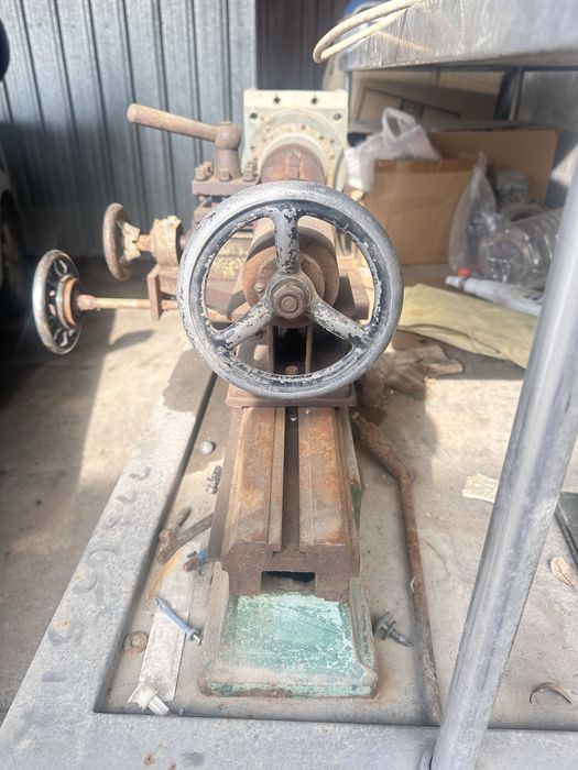 Токарный станок продам