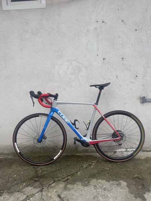 Cube cross race c62