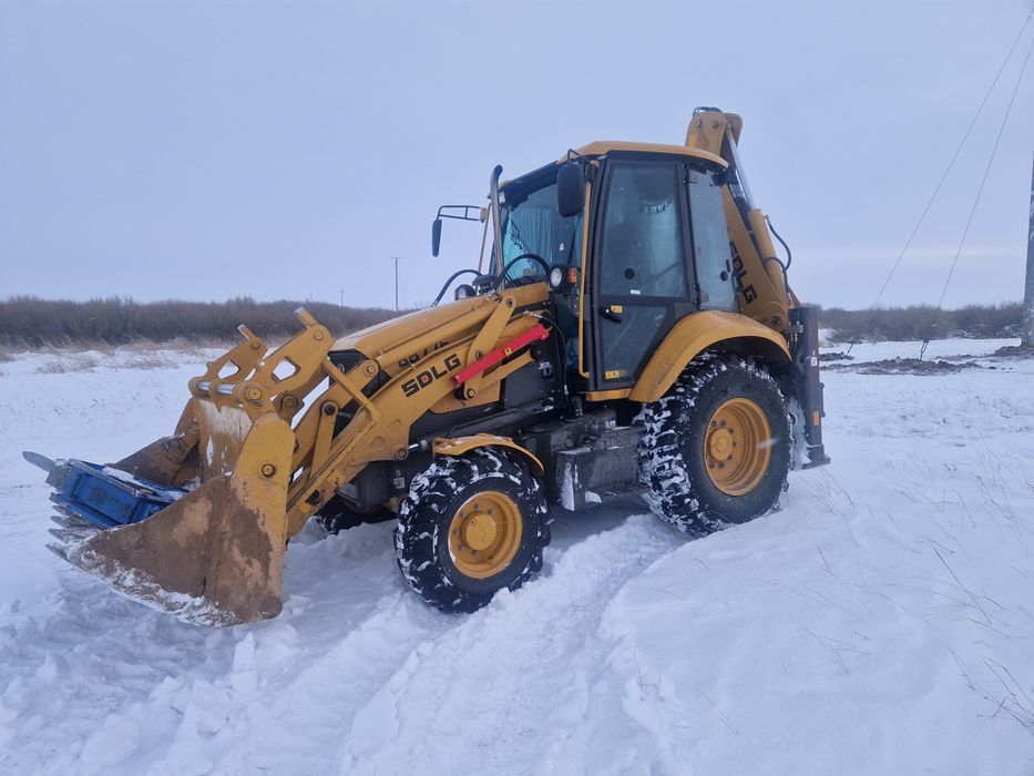 Экскаватор-погрузчик