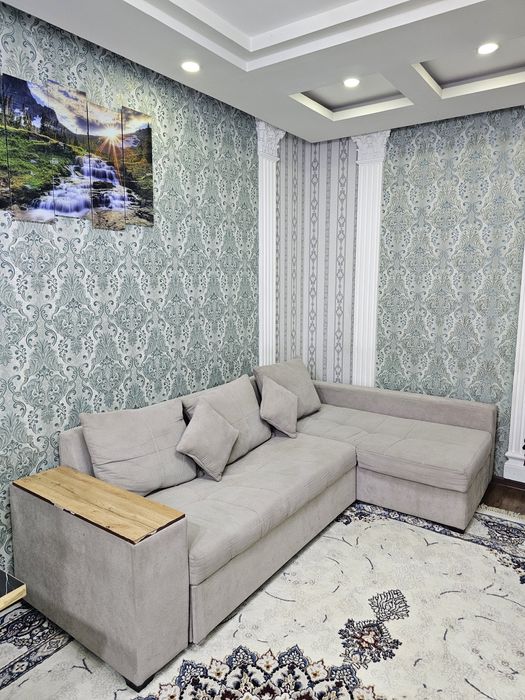 Ugalok divan yumshoq