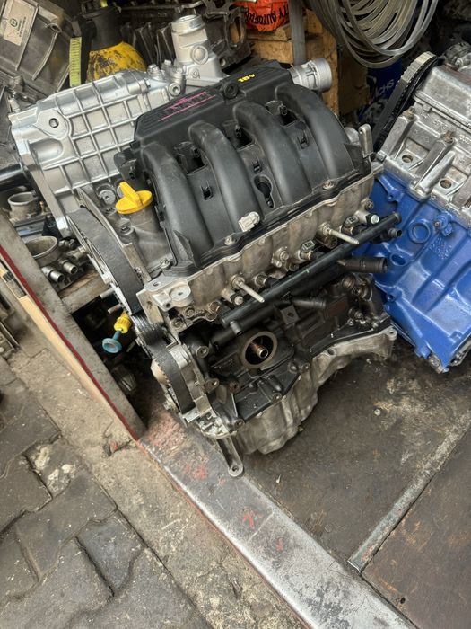 Двигатель К4М Ларгус 16 клапанный