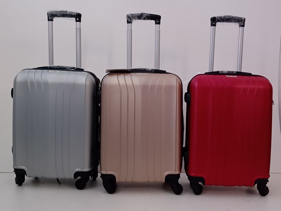 Куфари от АВС  55/37/20см /безплатна доставка/