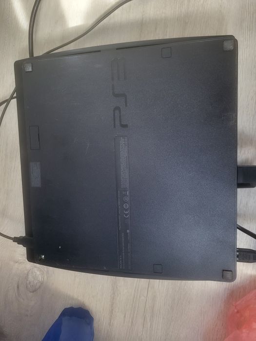 Ps 3 cu toate accesoriile ce se văd în foto