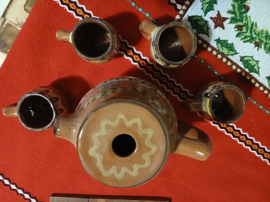 2бр. керамичени сервизи за механа