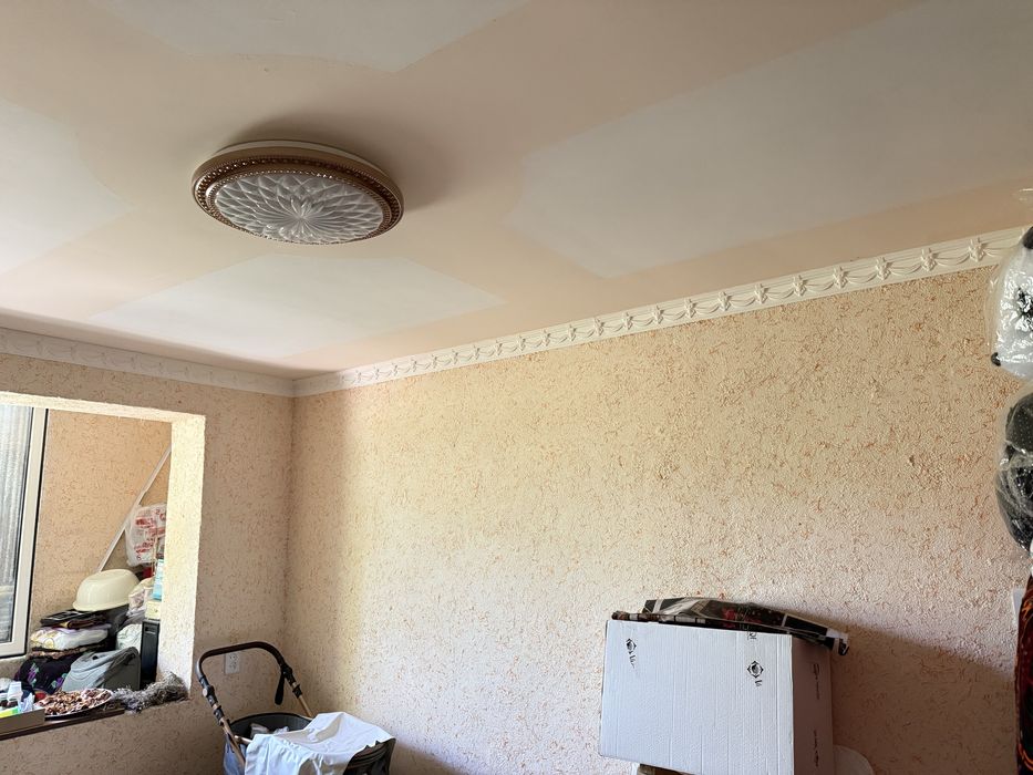 Kogon shaxar 2 mkr da dom sotiladi 2 xonalik tayyor.