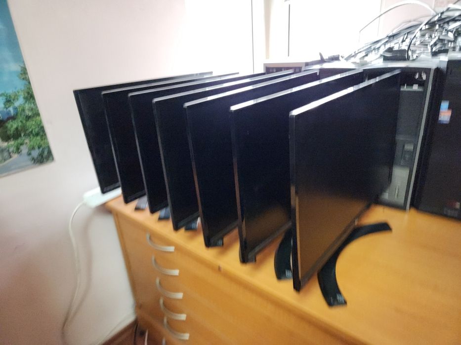 Офис оборудване и столове