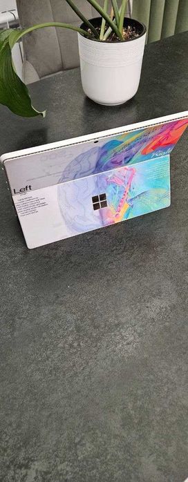 Microsoft Surface Pro 8 (i5-1145G7 / 16 ГБ / 512 ГБ SSD) — идеал