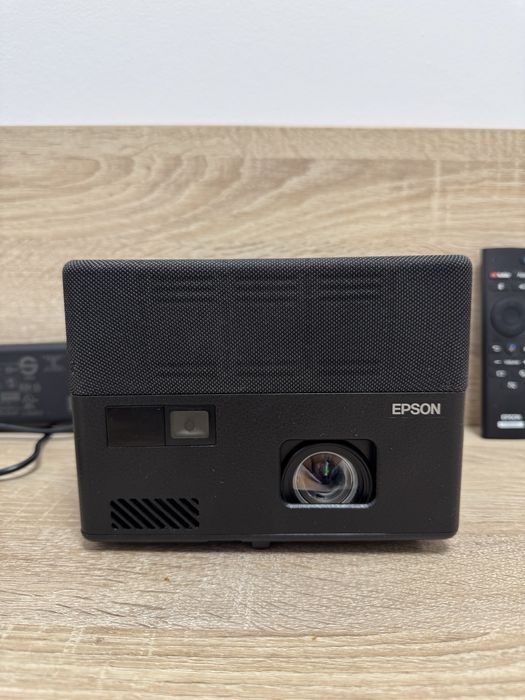 Proiector portabil Epson EF-12