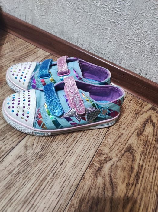 Продам детскую обувь