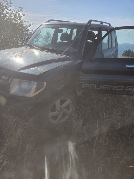 Vand 2 masini mitsubishiuri