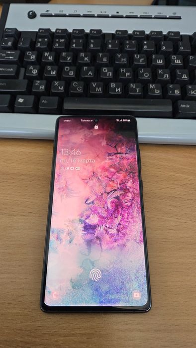 Продам Samsung Galaxy S10 lite