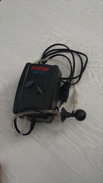 Vand acvariu cu pompa de aer