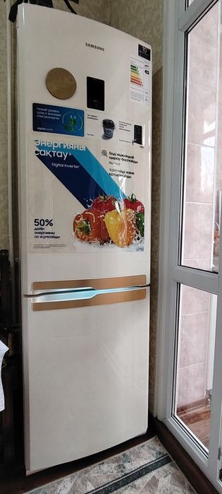Продам холодильник Самсунг, в отличном состоянии.