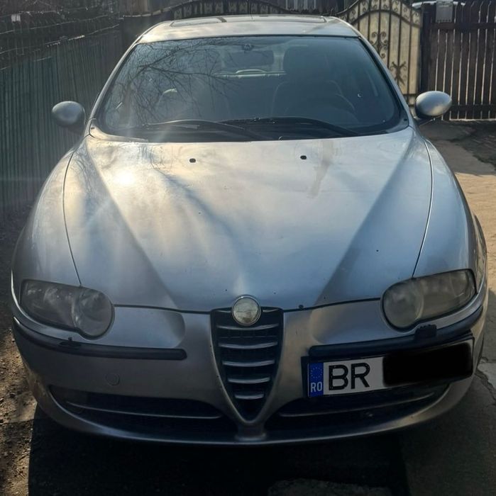 Alfa  Romeo  147