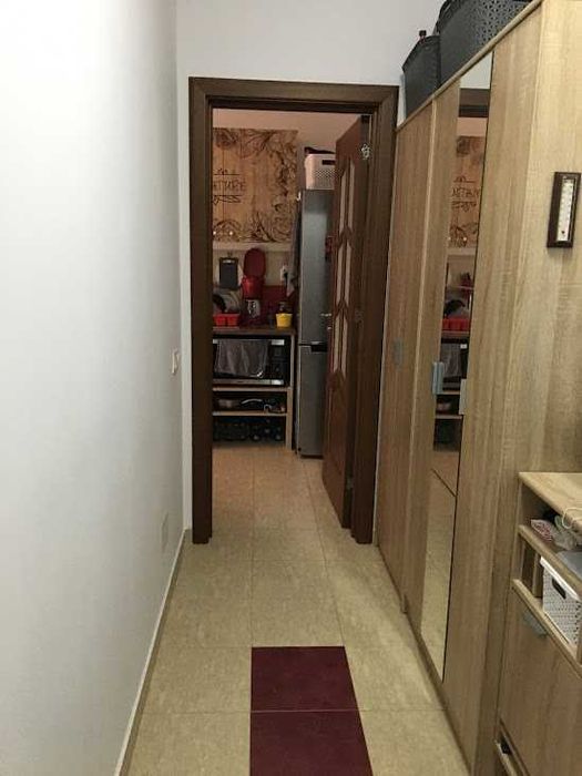 Brancoveanu Metrou 2 cam etaj 1/3 an 2014 cu  parcare acoperita