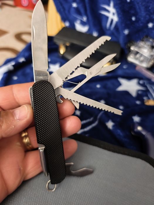 Briceag Multifuncțional Westfalia 15 în 1
Stare produs: NOU, în cutia originală (sigilat/nefolosit).