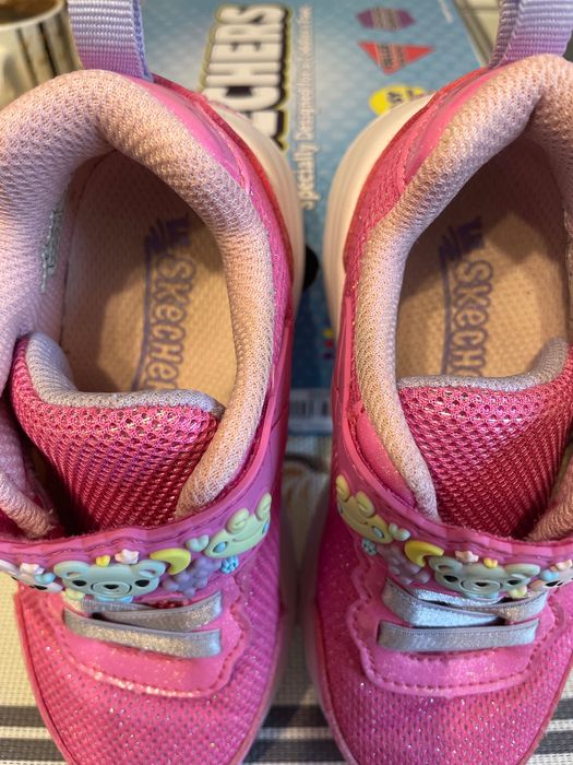 Skechers 25 roz adidasi