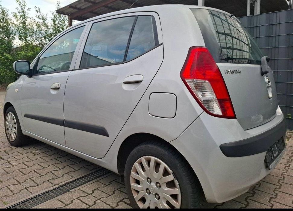 HYUNDAI i10 2010 — imagine 2