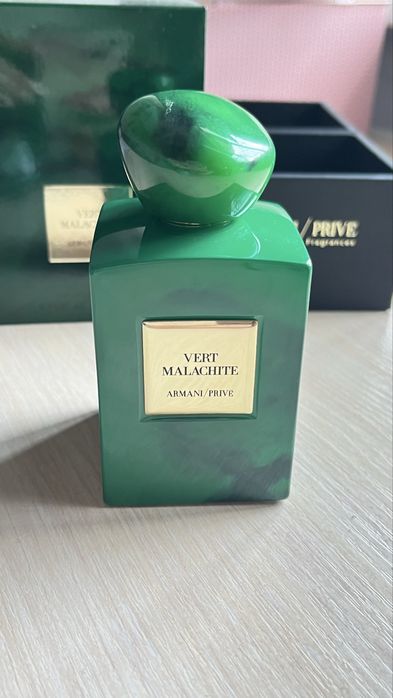 Продам ARMANI Vert Malachite