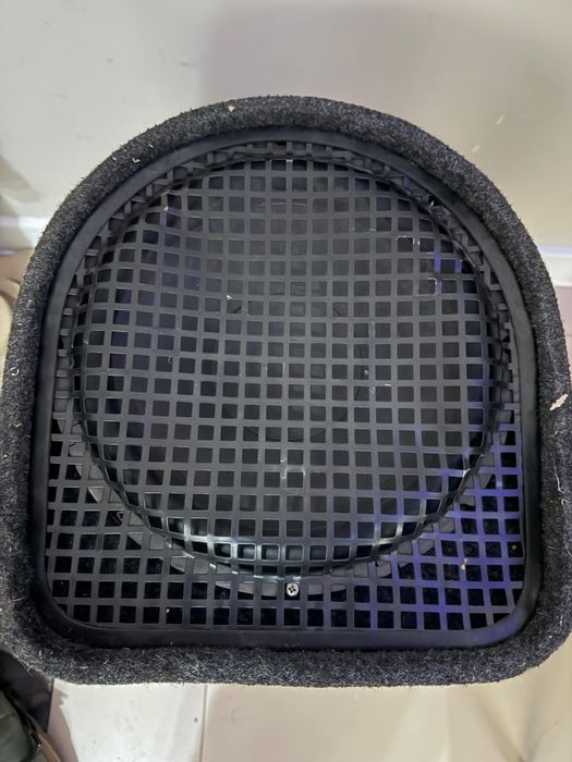 Продам сабвуфер Rizex