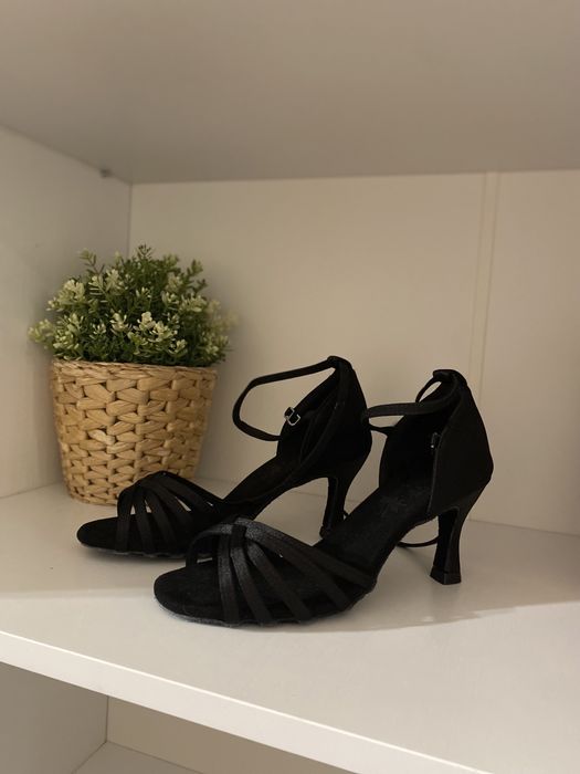 Туфли танцевальные 37 р