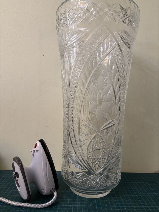 Ваза хрустальная большая