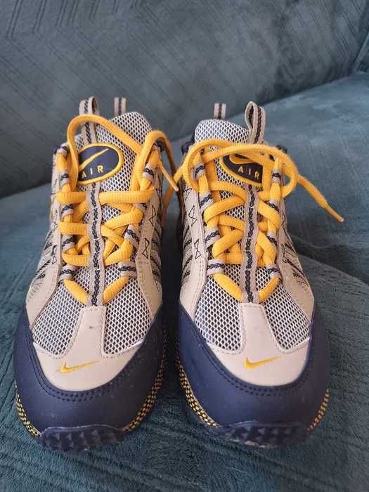 Маратонки Nike Air Humara