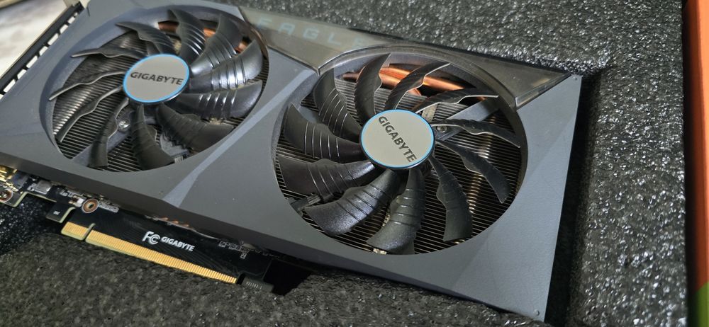 Gigabyte GeForce RTX 3060 Ti eagle OC 8GB