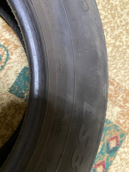 Продам шины размер 185/65R/15