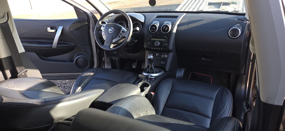 Nissan  Qashqai climatronic 4x4 7 locuri