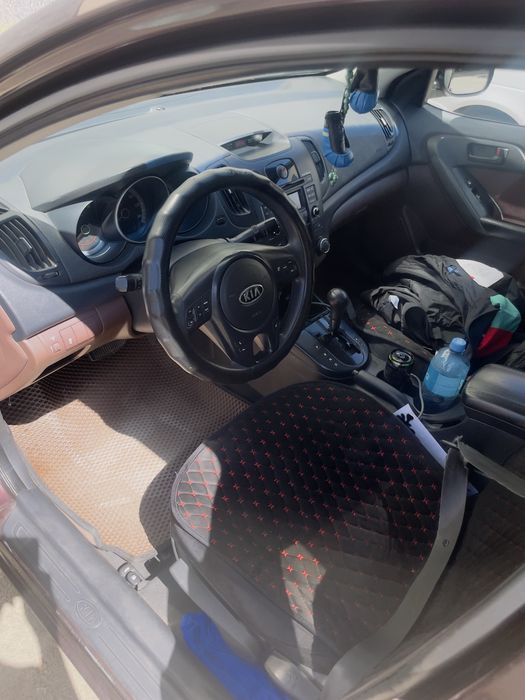 Продам KIA 2010 года