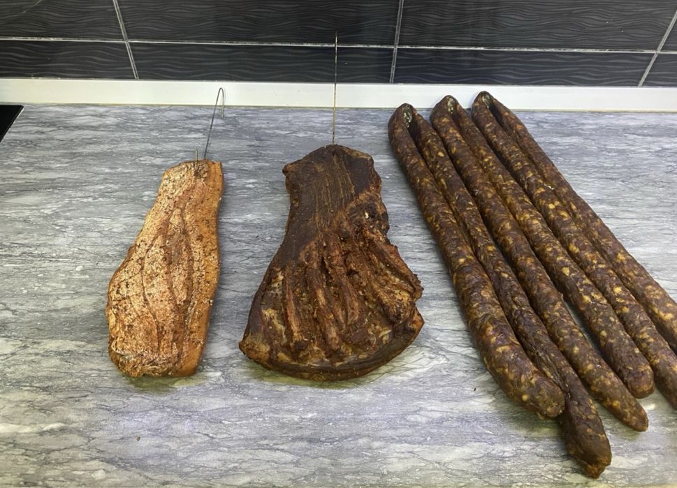 Vand sunca si carnati