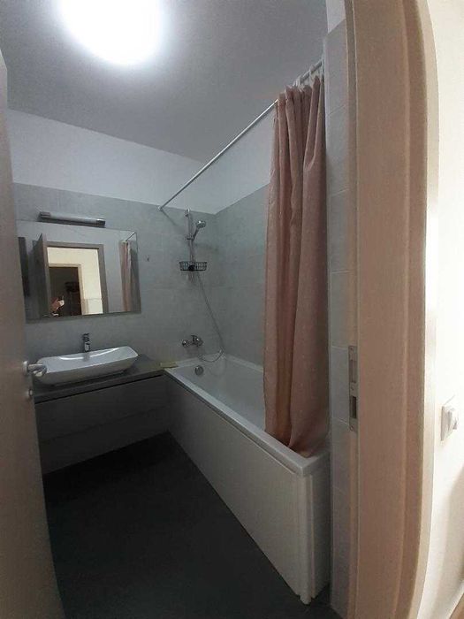 Proprietar închiriez apartament cu 2 camere în Grand Park Residence