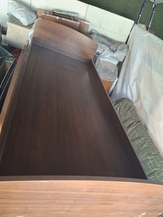 Двухярустный кровать