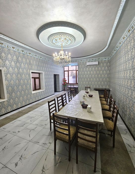 Продаётся действующее кафе в центре Кибрая.