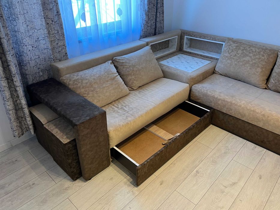 Canapea modulara extensibila coltar cu spatiu depozitare si tabureti