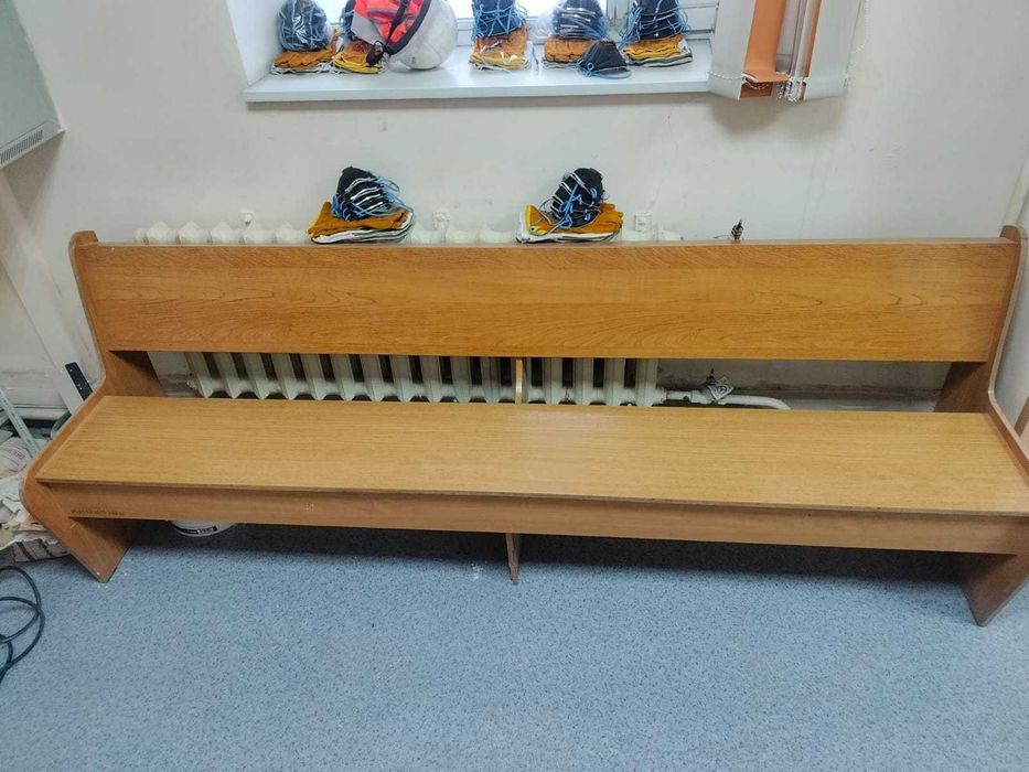 Деревянные скамейки со спинкой б/у