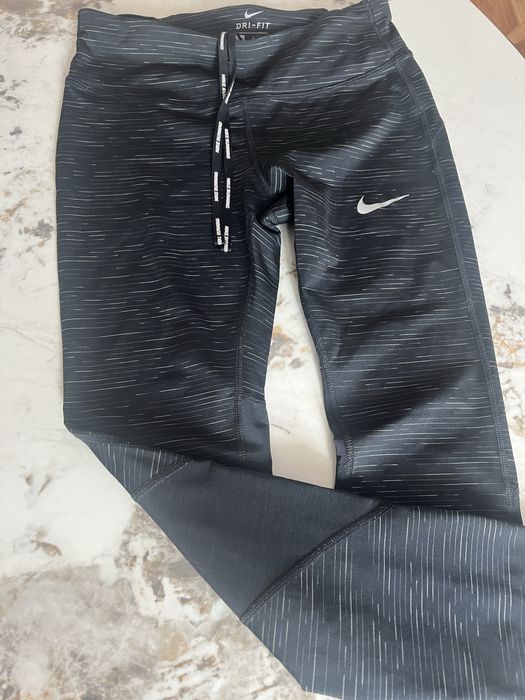 Дамски облекла Nike оригинални