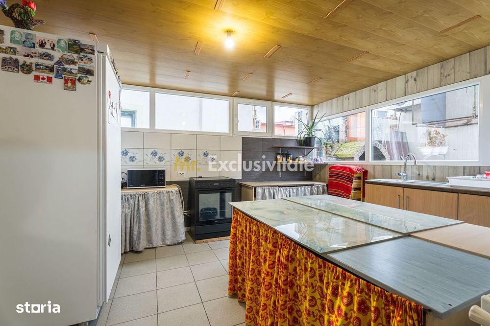 Casa, anexa, hala comerciala închiriată teren 400 mp 7 minute centru