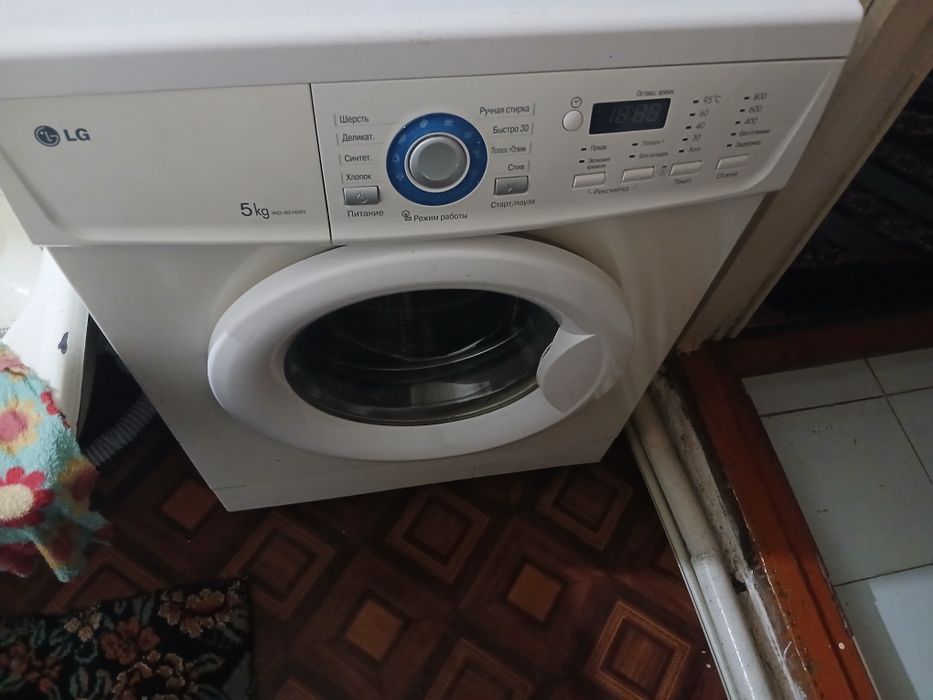 Продам стиральную машину