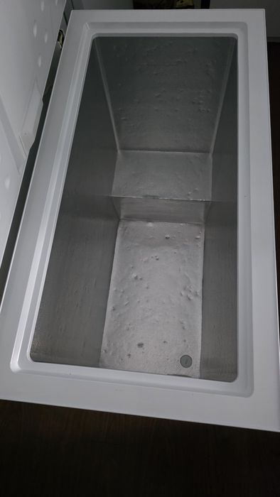 Vând Ladă frigorifică Vortex 198 Litri Ca Nouă