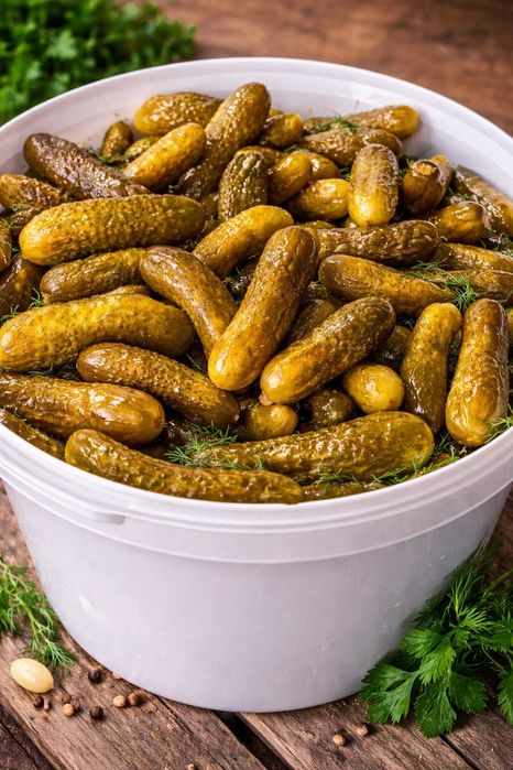 Castraveți murați în sălămură